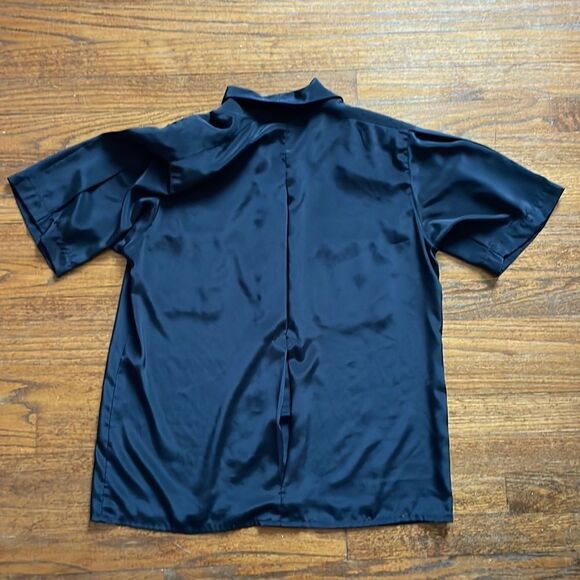 Vintage Oscar de la Renta Black Short Sleeve Button Down Blouse - Picture 8 of 8